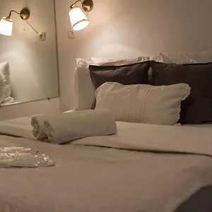 https://lady-mimi-apartment.fr-paris.fr