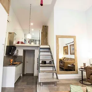 https://malaga-centrico-tomas-de-cozar.es-andalucia.com